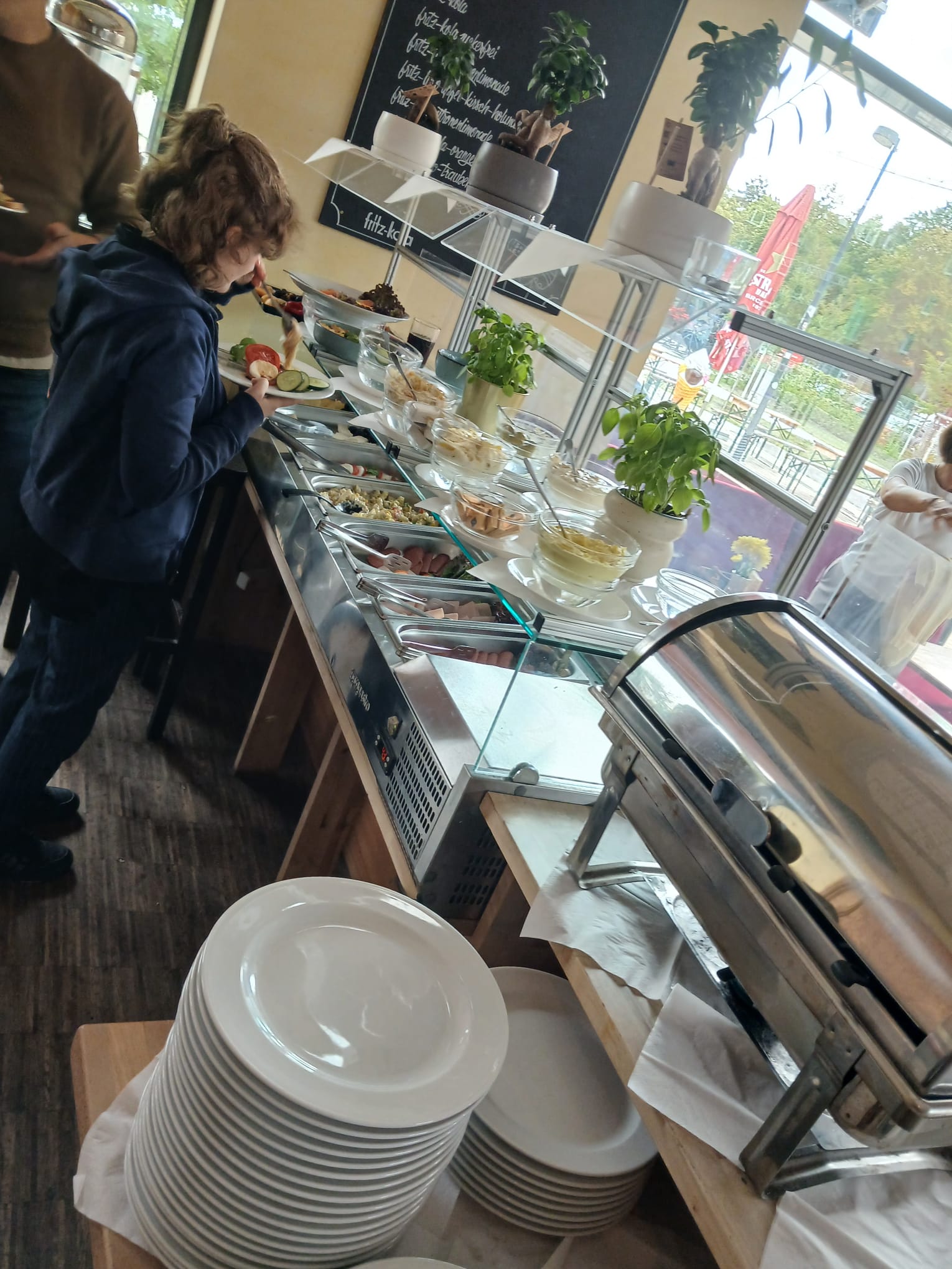 Herzhaftes Frühstücksbuffet im Café May Horn